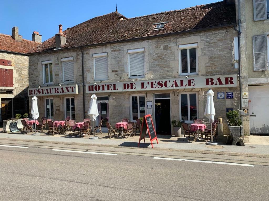 L'Escale Hotel Longeau-Percey Buitenkant foto