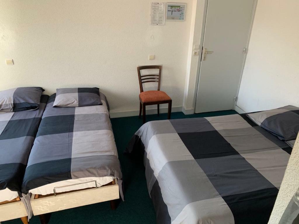 L'Escale Hotel Longeau-Percey Buitenkant foto